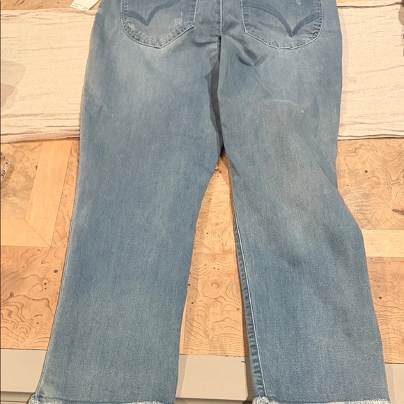 Democracy Light Wash Straight Leg Jeans - Picture 9 of 9